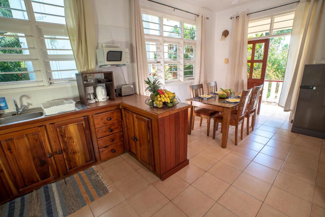 La Maison Hibiscus Self Catering Accommodation Beau Vallon  Exterior photo